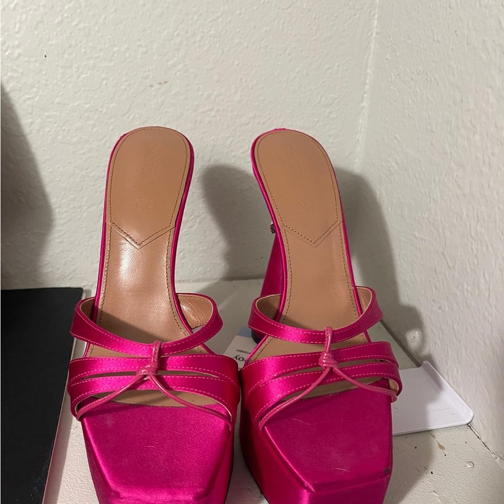 Elegant Fuchsia Heels by - Picture 4 of 5